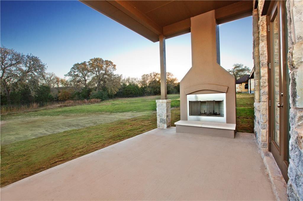 337 Chisholm Trl Property Photo 4