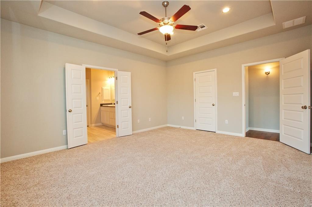337 Chisholm Trl Property Photo 7