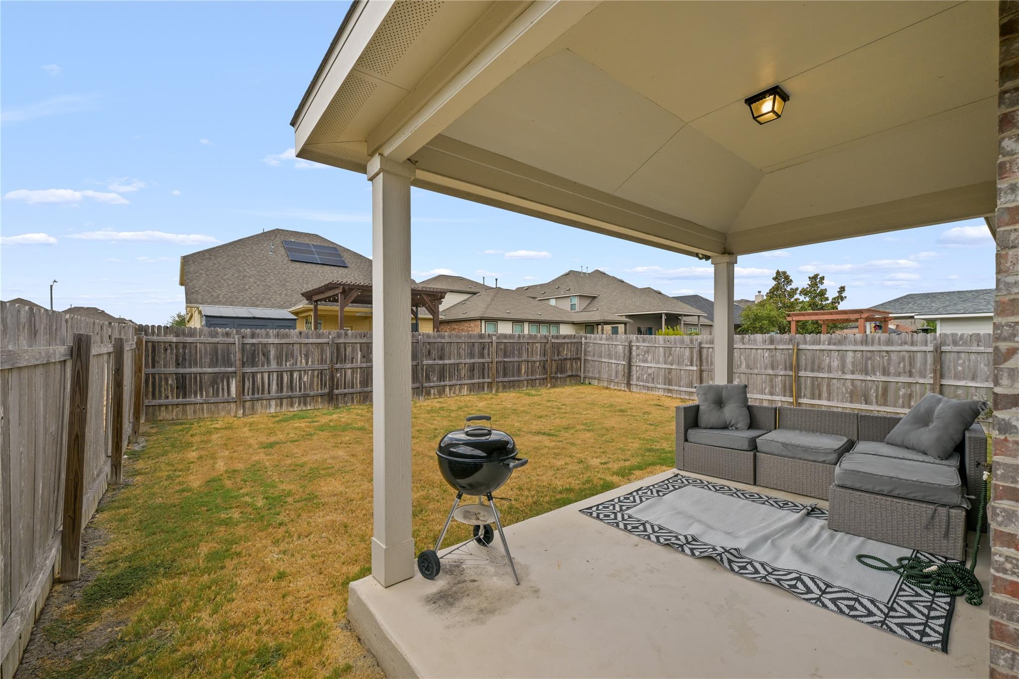 17100 Alturas Ave Property Photo 6