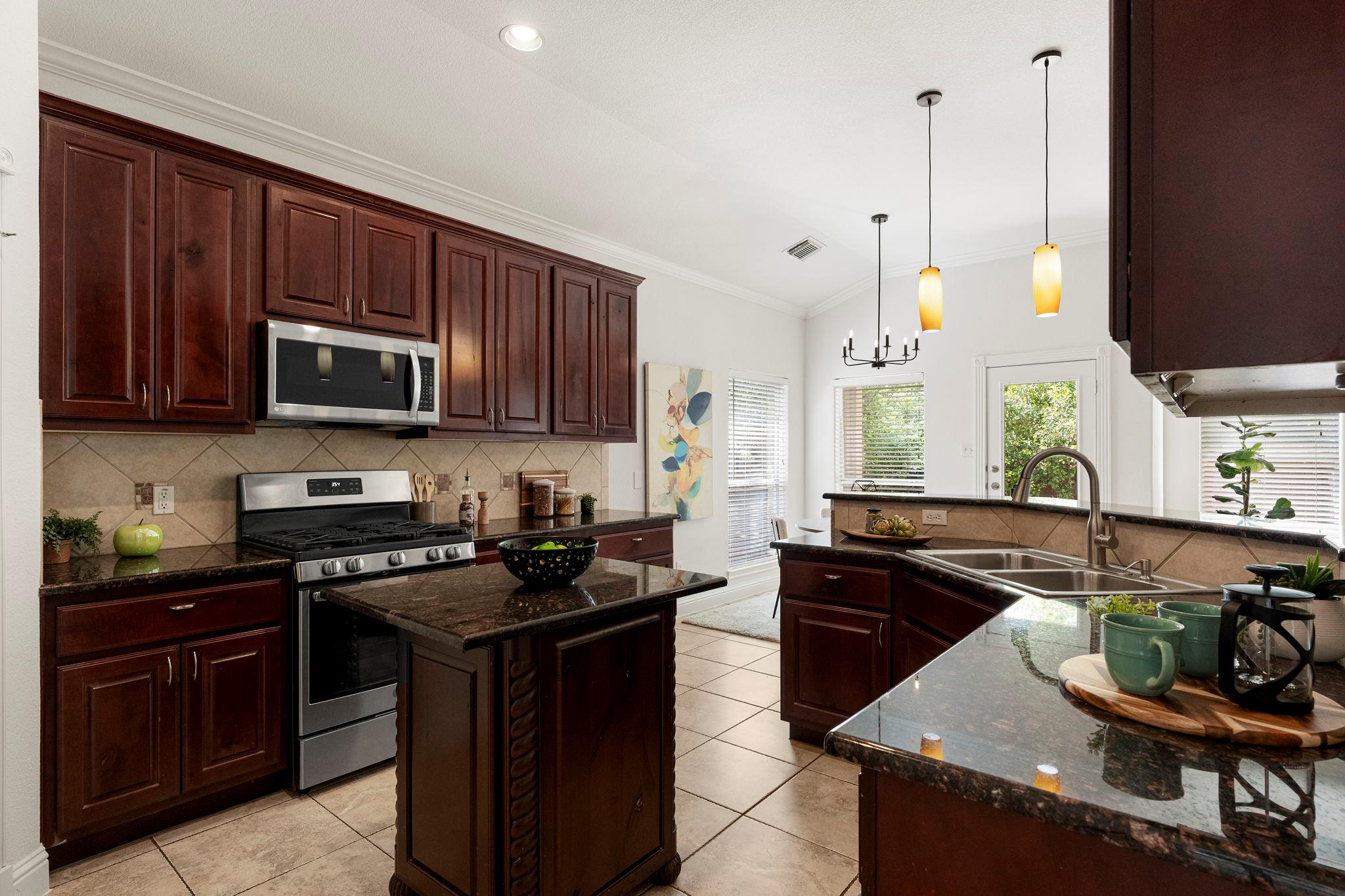 2904 Centennial Olympic Park Property Photo 4