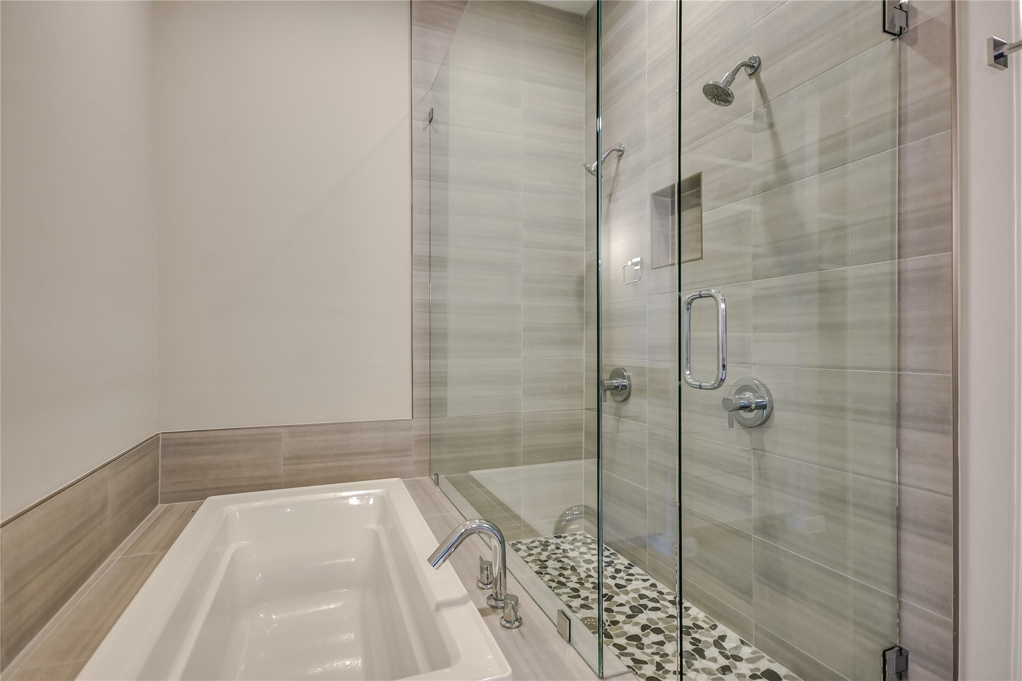 5921 Hi Line Rd #2.403 Property Photo 7