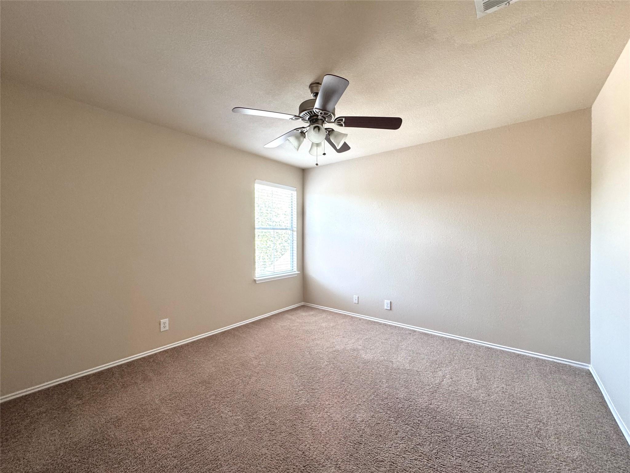 1912 Golden Arrow Ave Property Photo 15