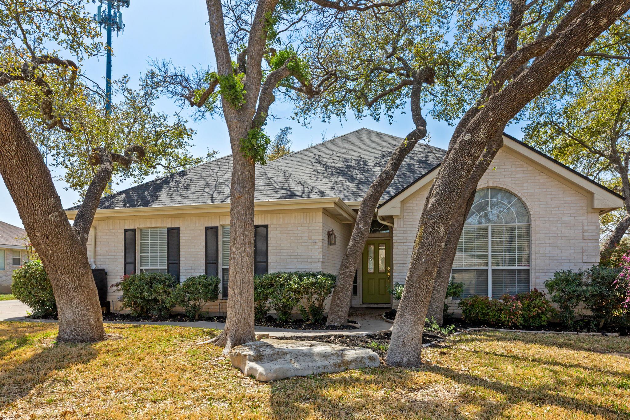 109 Riverview Dr Property Photo