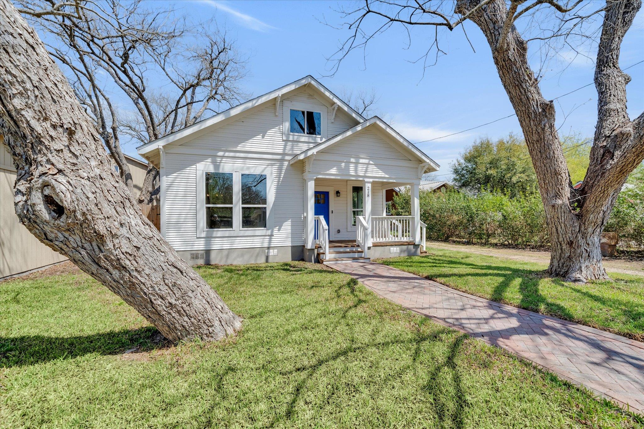 218 S Rio Grande St Property Photo