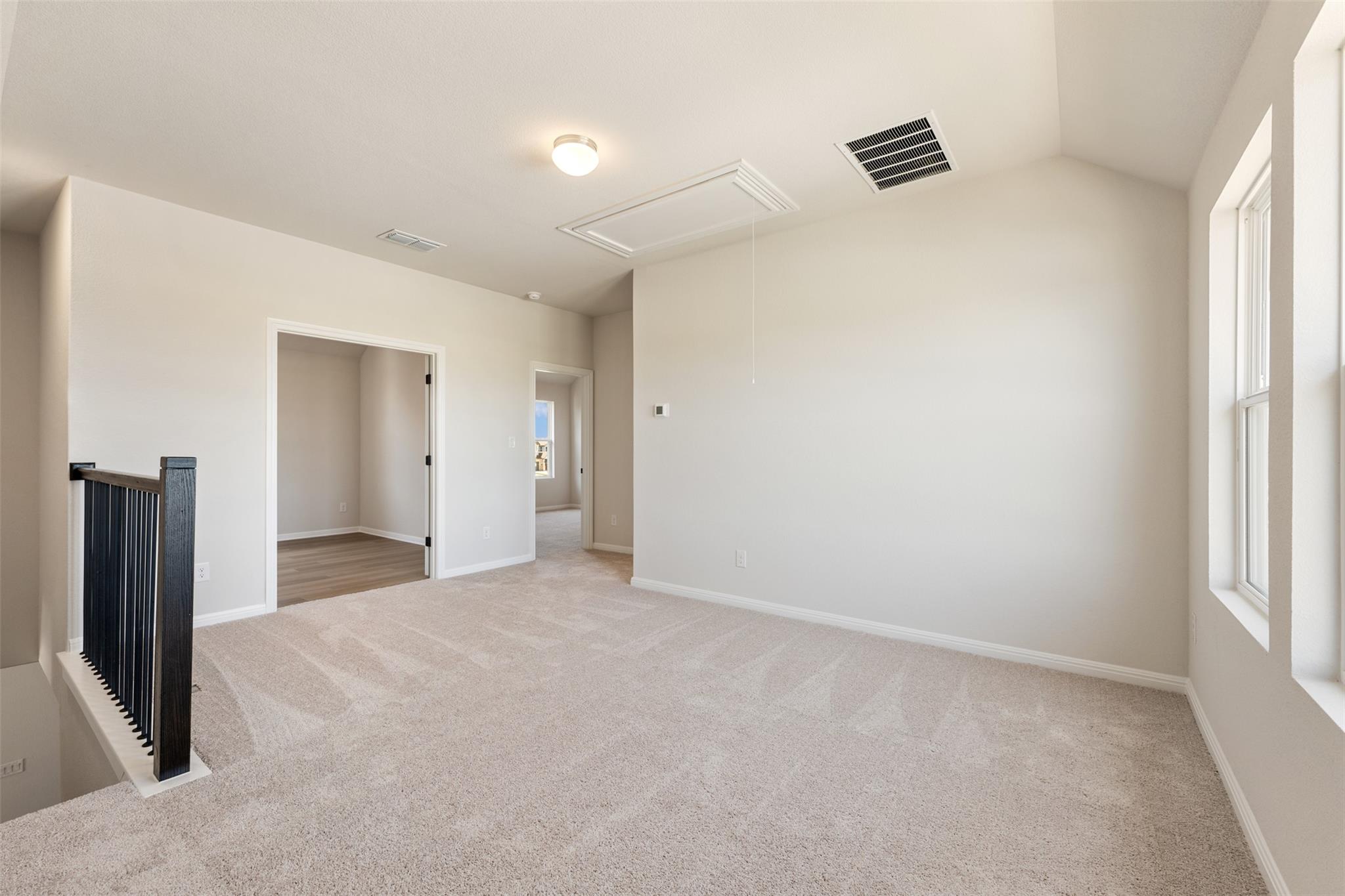 126 Crater Lake Dr Property Photo 33