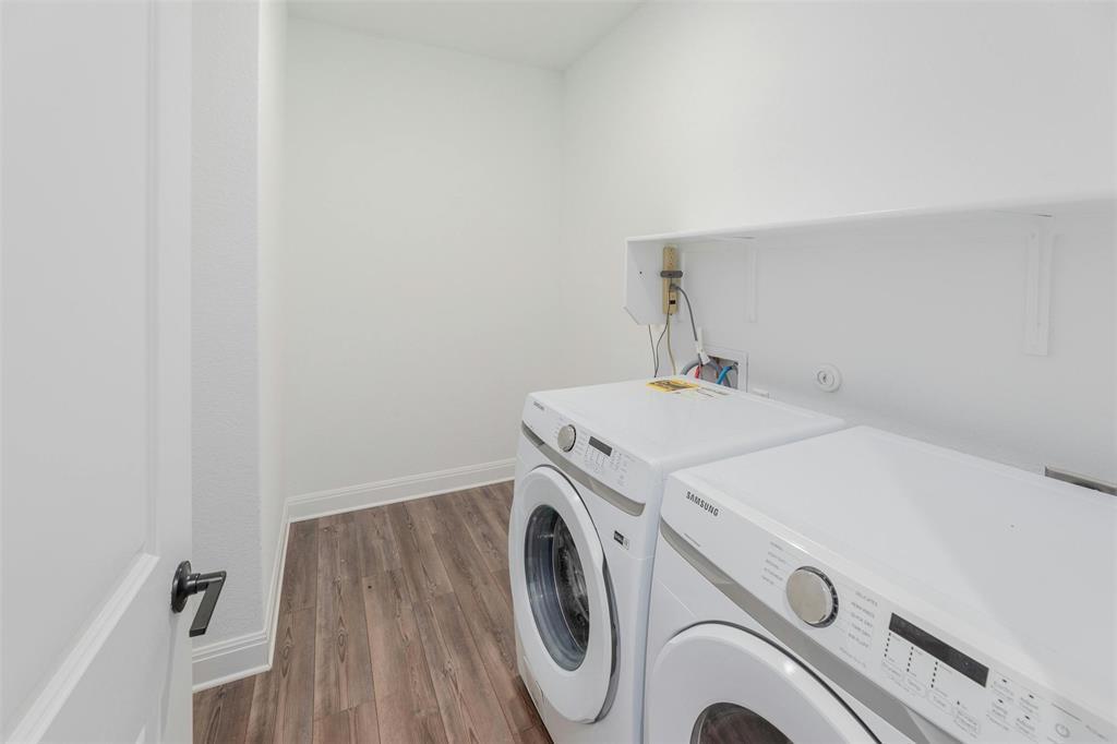 1808 Donetto Dr Property Photo 10