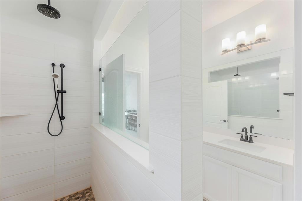 1808 Donetto Dr Property Photo 12