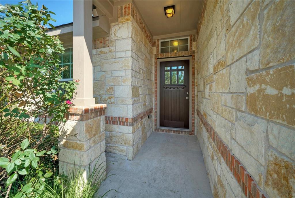18413 Falcon Pointe Blvd Property Photo 2