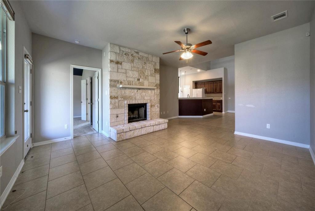 18413 Falcon Pointe Blvd Property Photo 8
