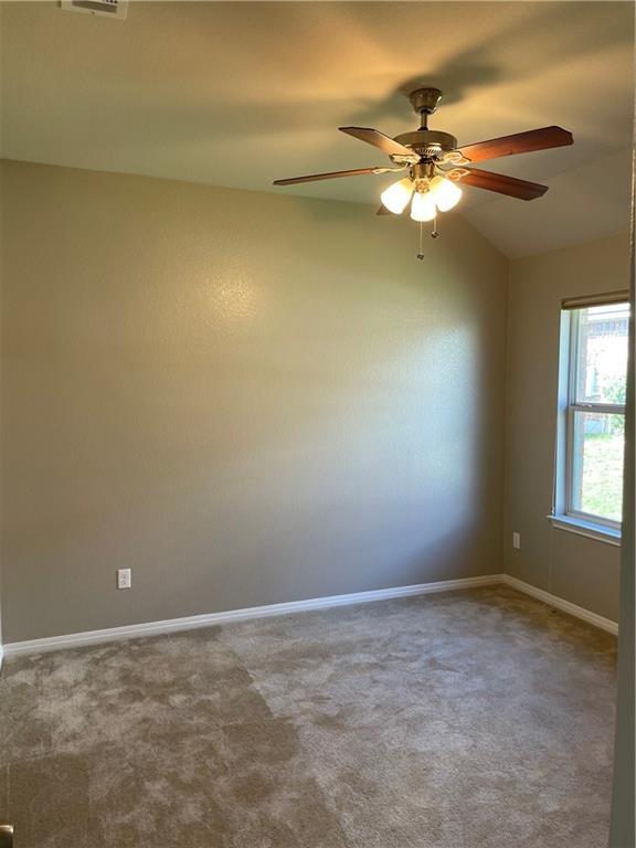 18413 Falcon Pointe Blvd Property Photo 14