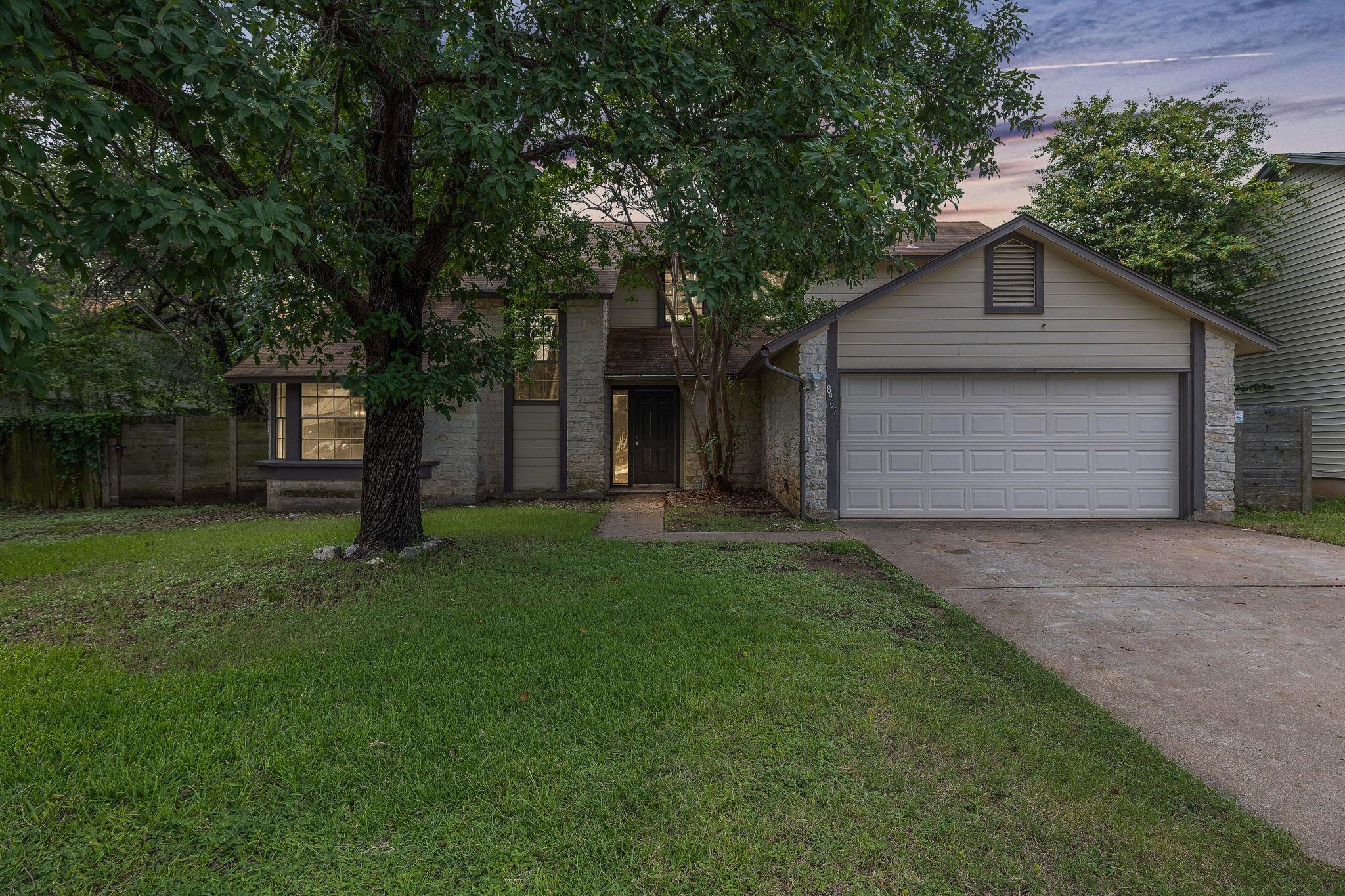 8905 Bridgewood Trl Property Photo 2