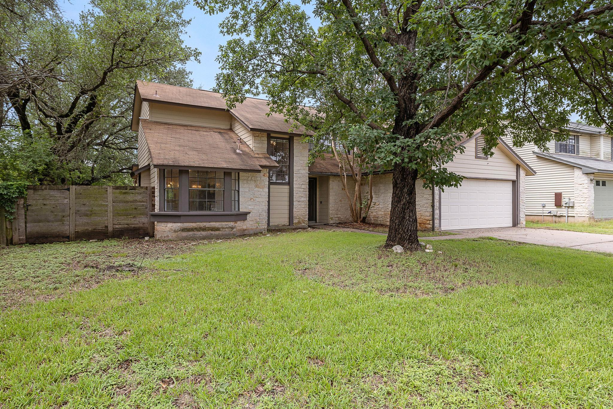 8905 Bridgewood Trl Property Photo 3