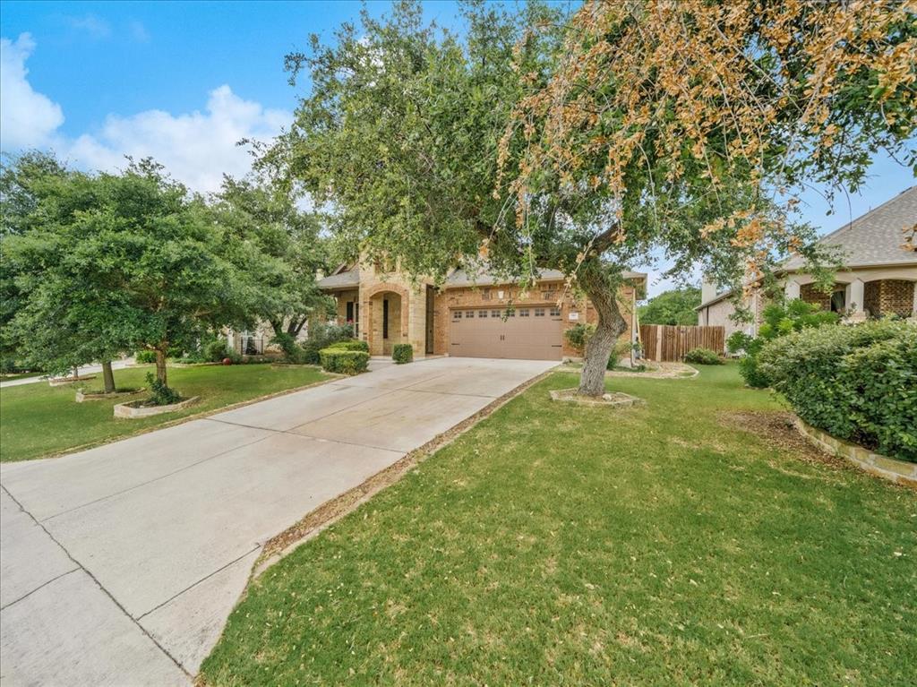 910 Wild Rose Dr Property Photo 3