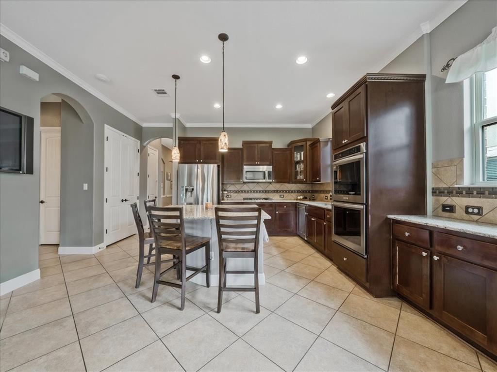 910 Wild Rose Dr Property Photo 12