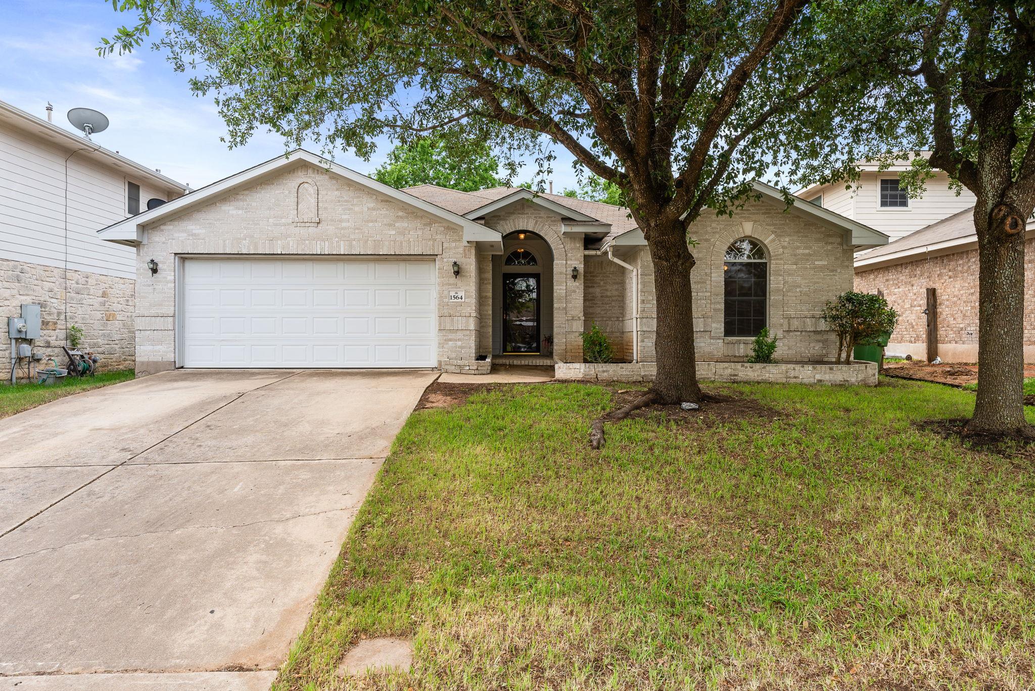 1564 Lorson Loop Property Photo 1