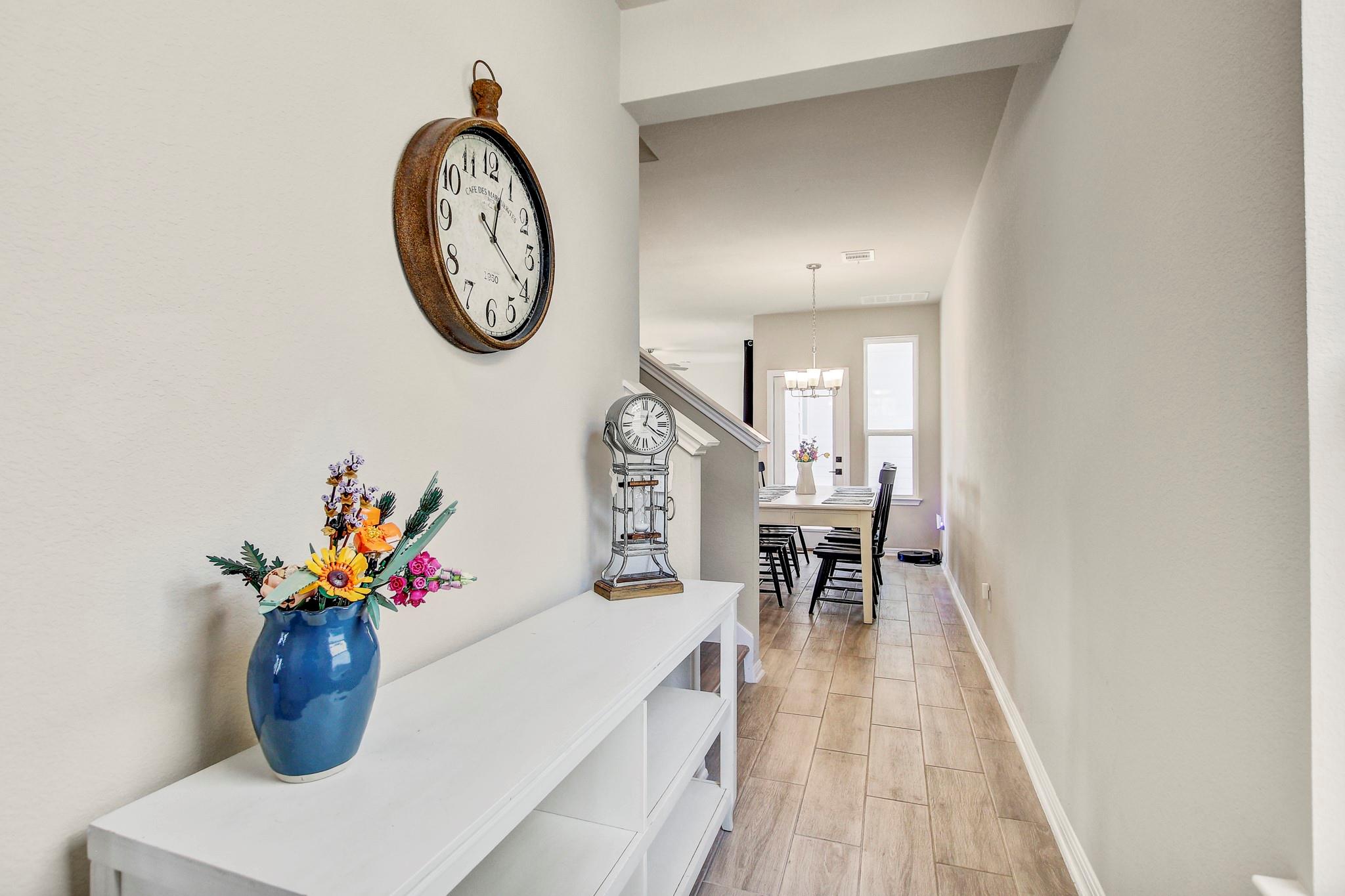 1624 Coral Sunrise Trl Property Photo 6