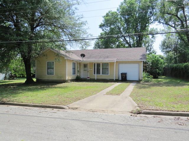 313 Mary St Property Photo
