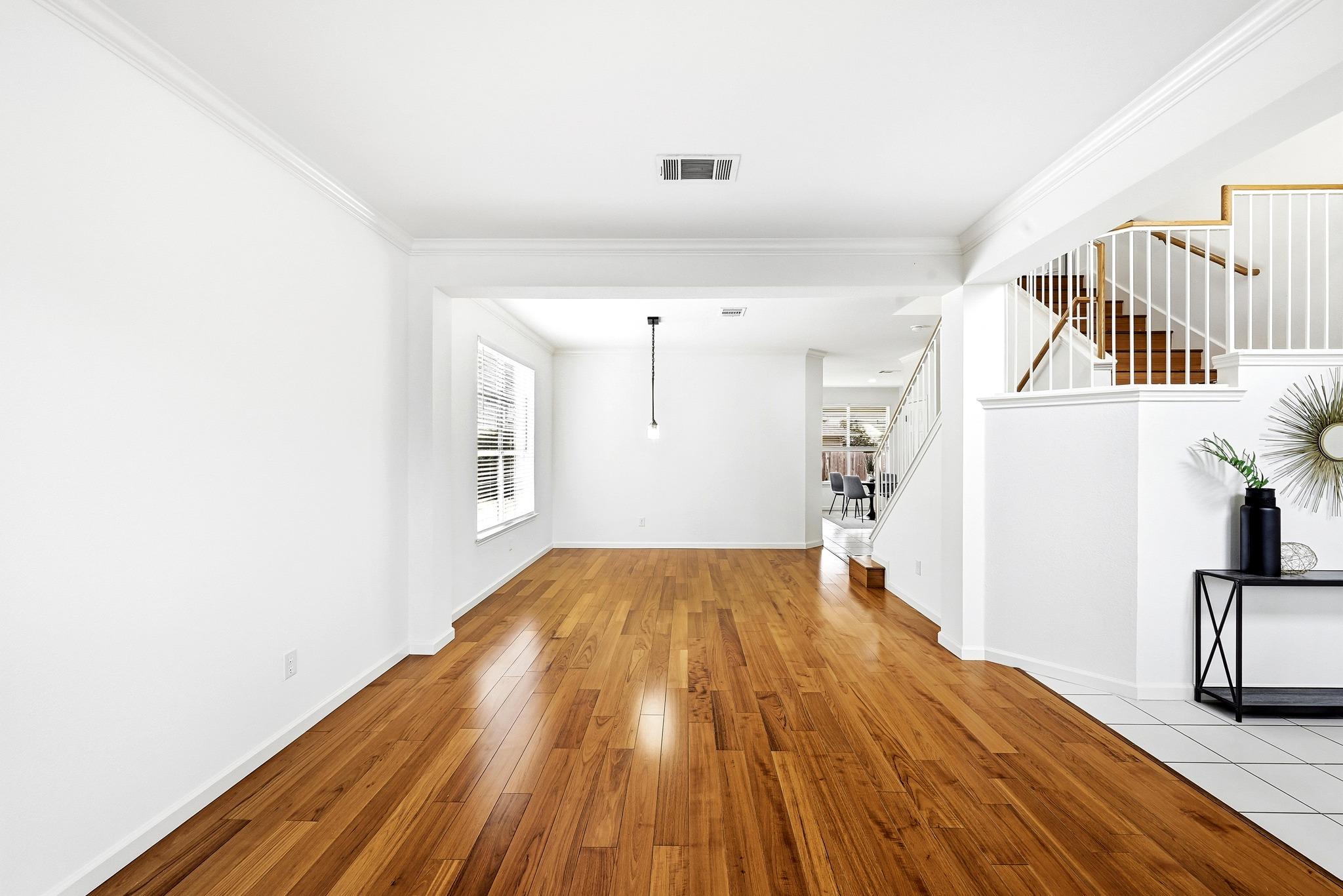 15525 Ozone Pl Property Photo 10