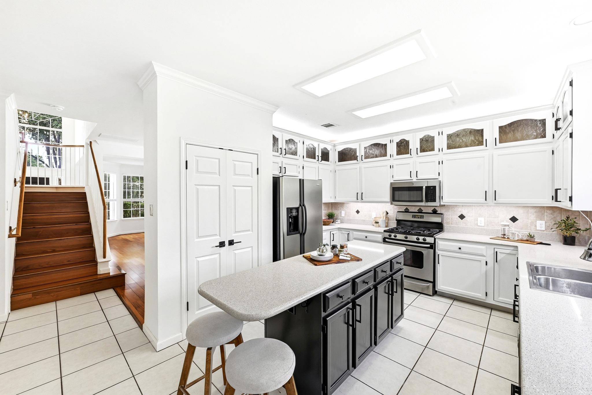 15525 Ozone Pl Property Photo 18