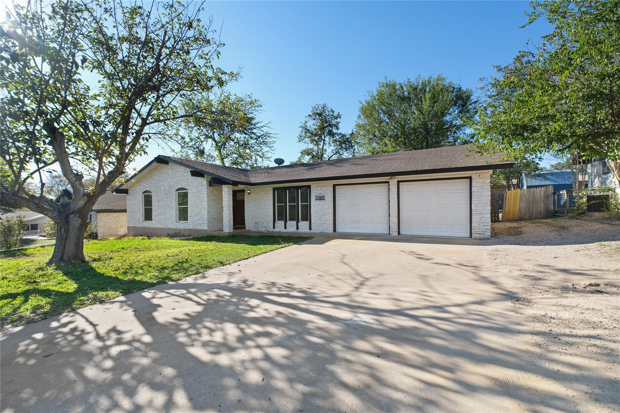 1107 Rebbeca Dr Property Photo 1