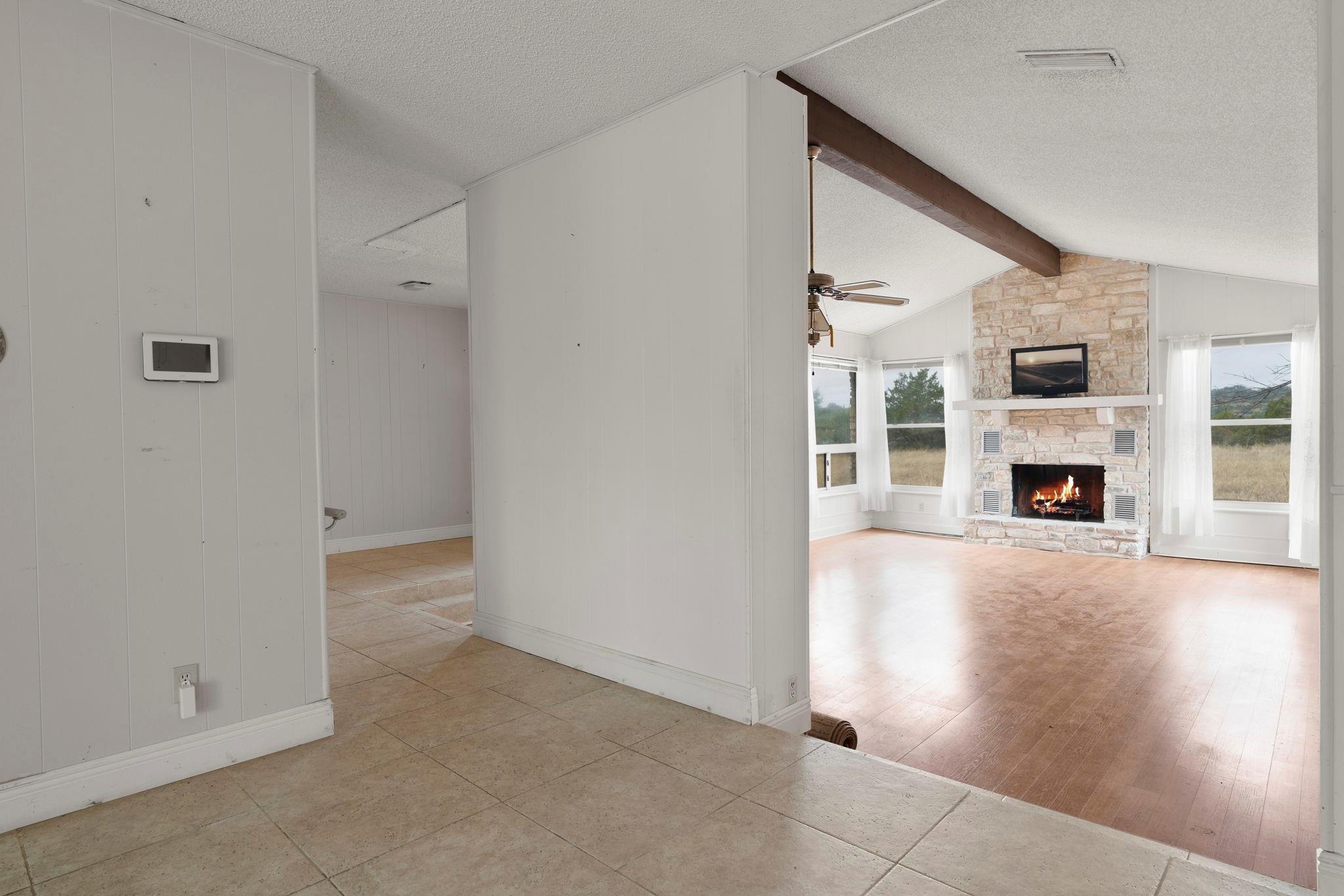 21418 Kathy Ln Property Photo 8