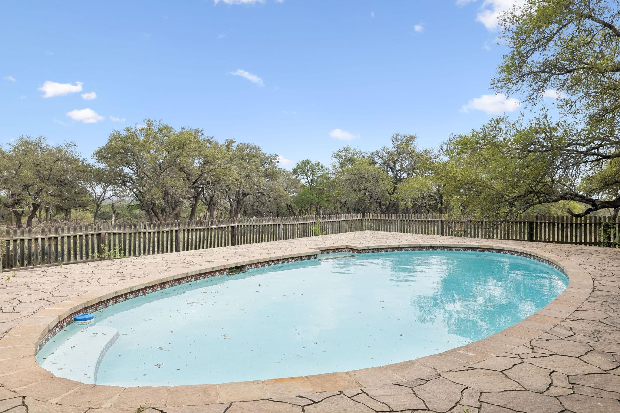 27846 Natural Bridge Caverns Rd Property Photo 40