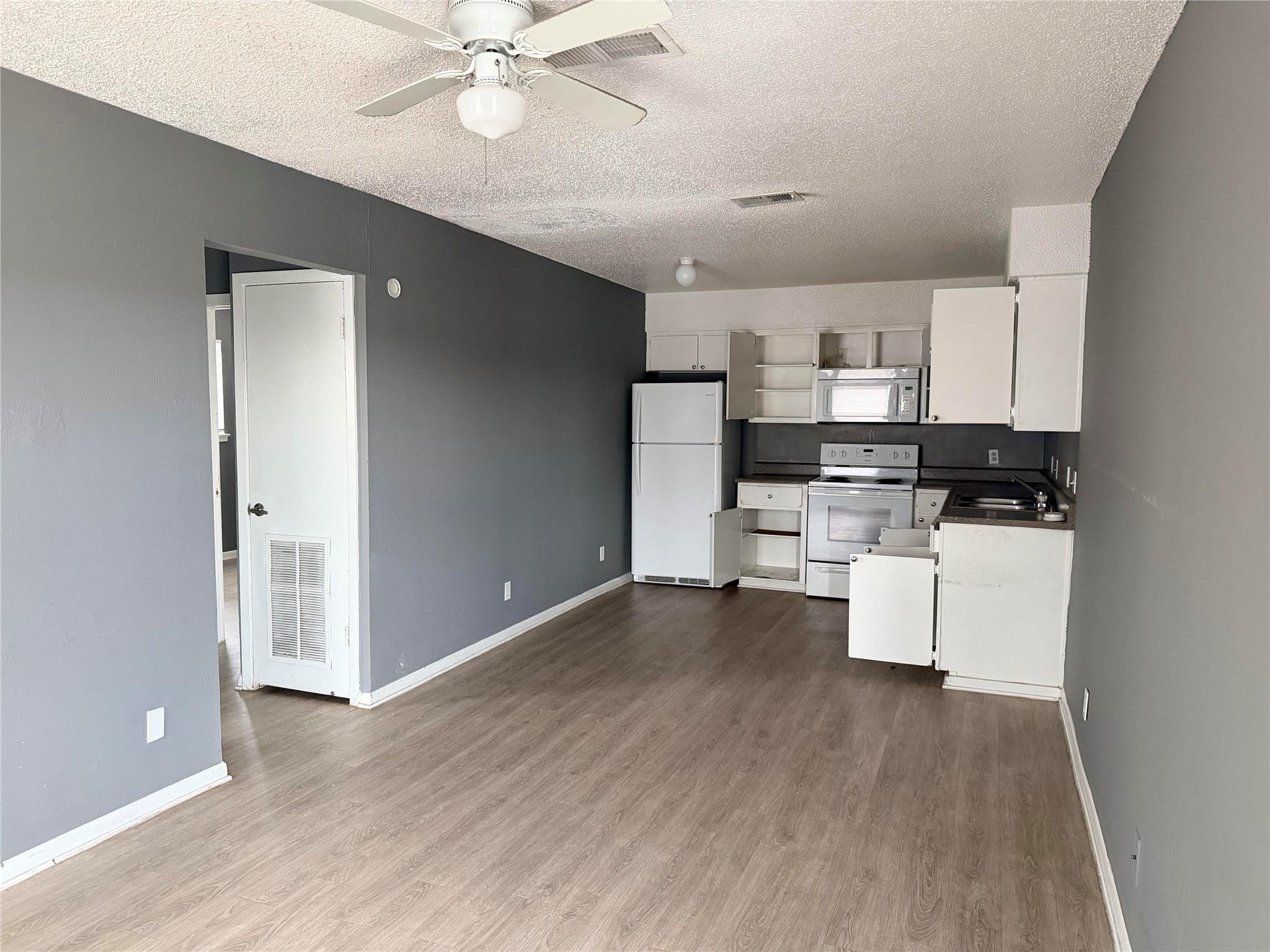 420 N Gilmer St #20 Property Photo 6