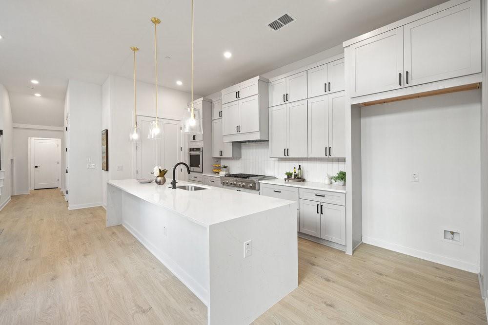 4214 Endurance Way Property Photo 3