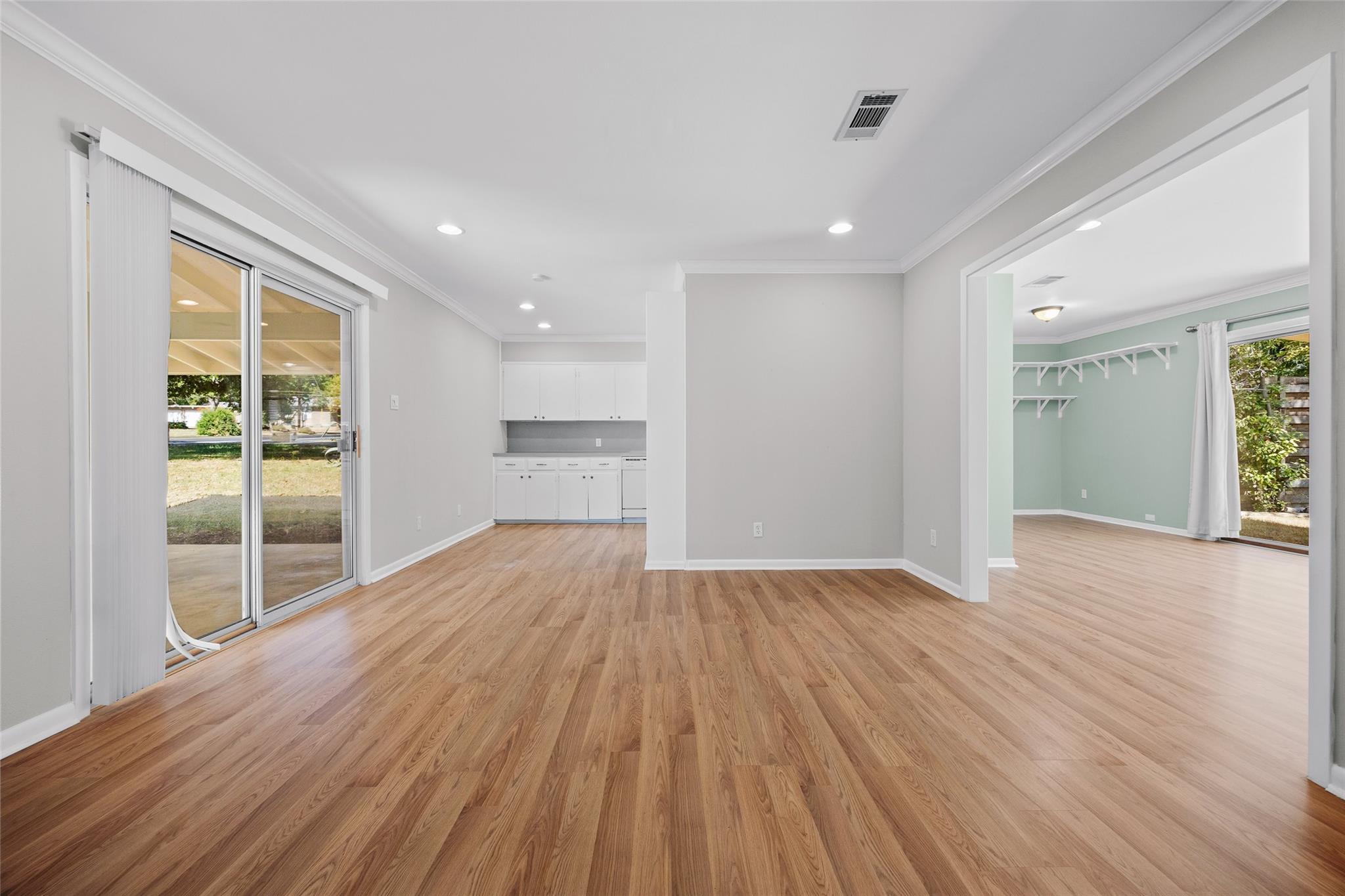 1404 Briarcliff Blvd Property Photo 4