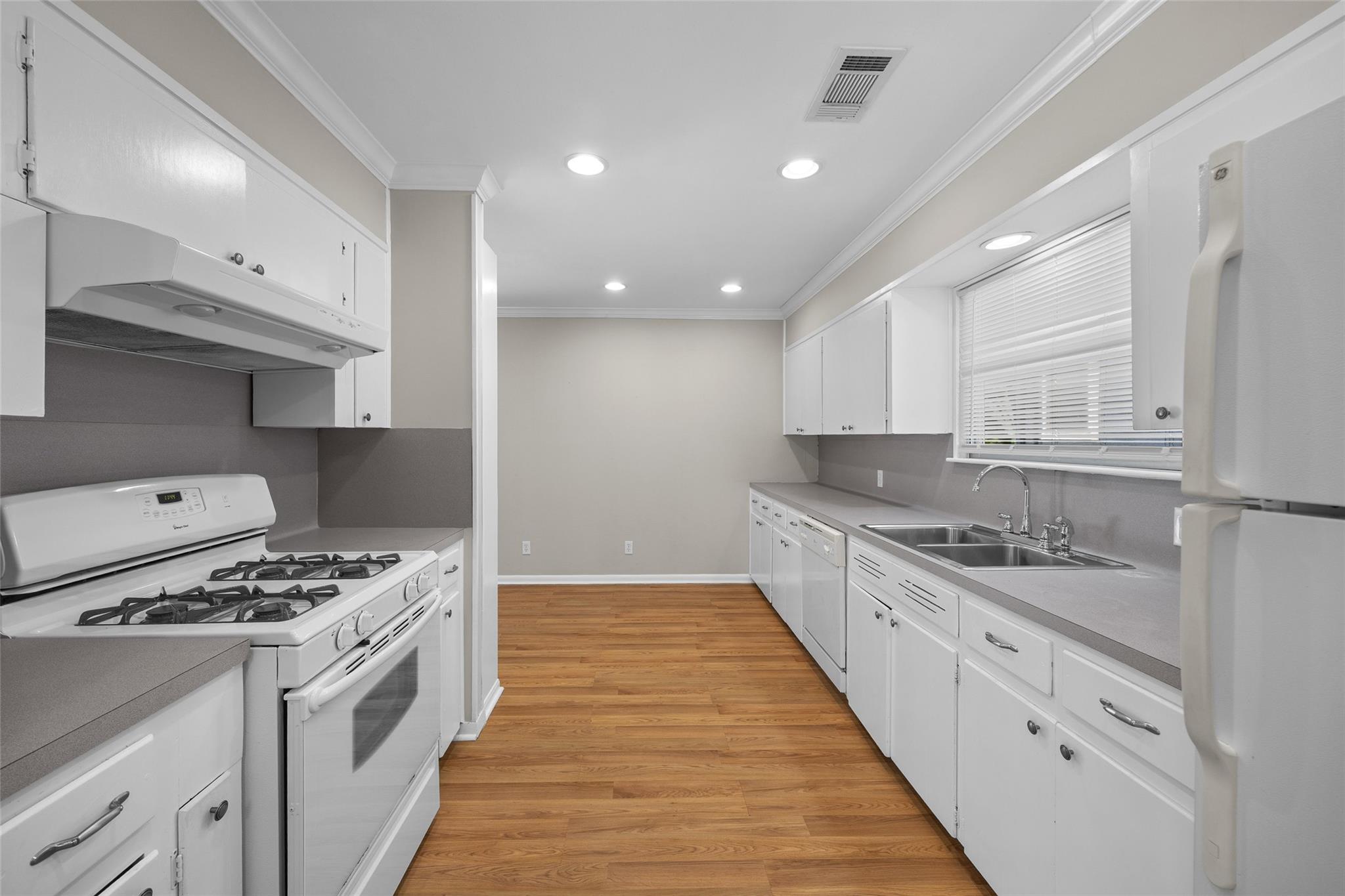 1404 Briarcliff Blvd Property Photo 10