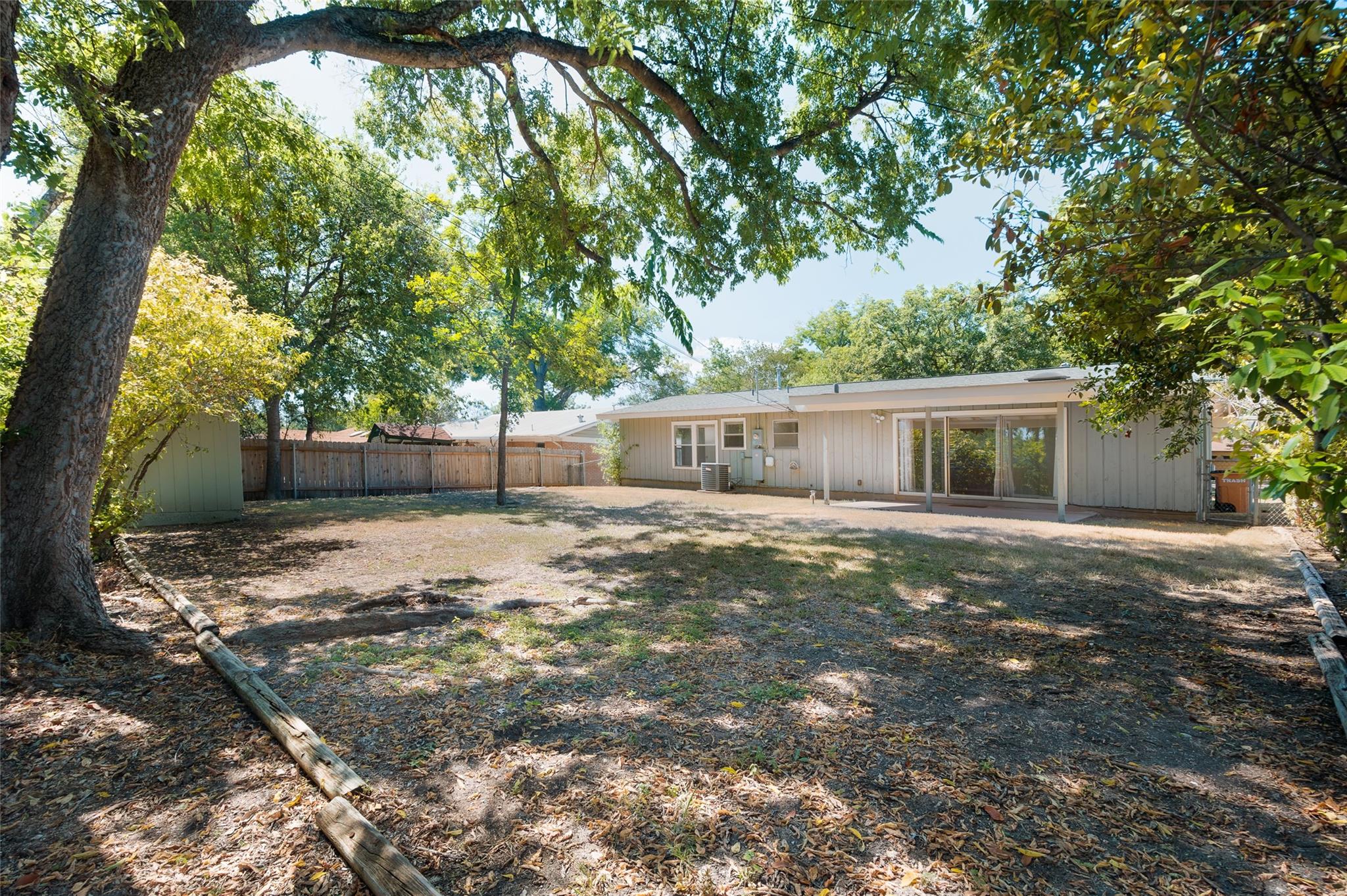 1404 Briarcliff Blvd Property Photo 21