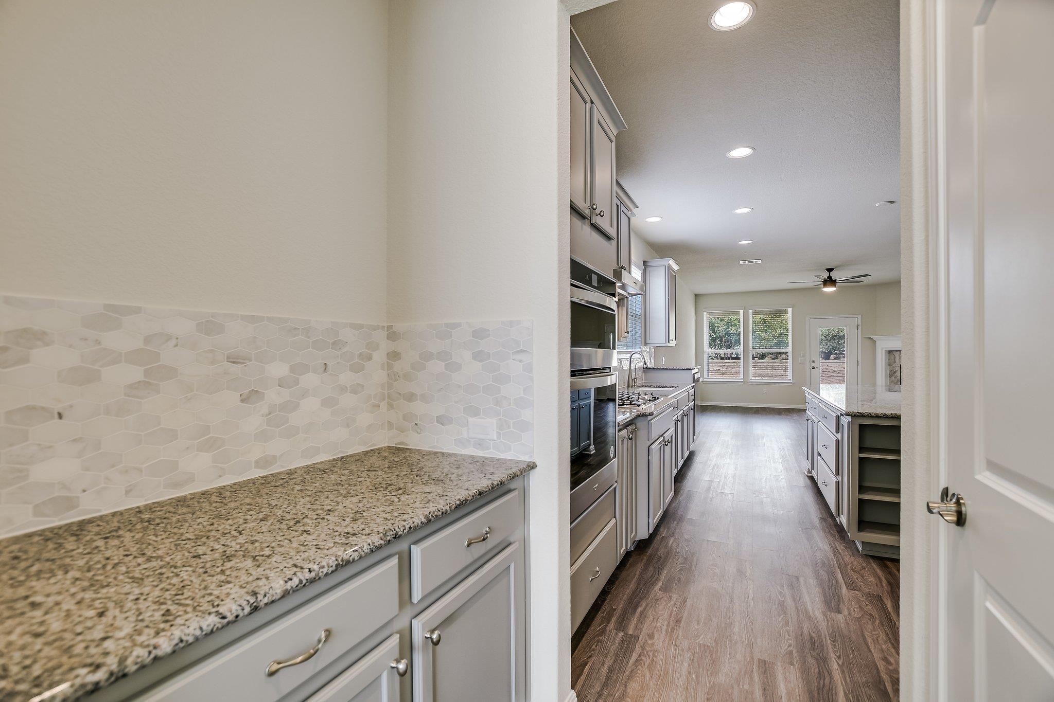 201 Hanging Star Ln Property Photo 9
