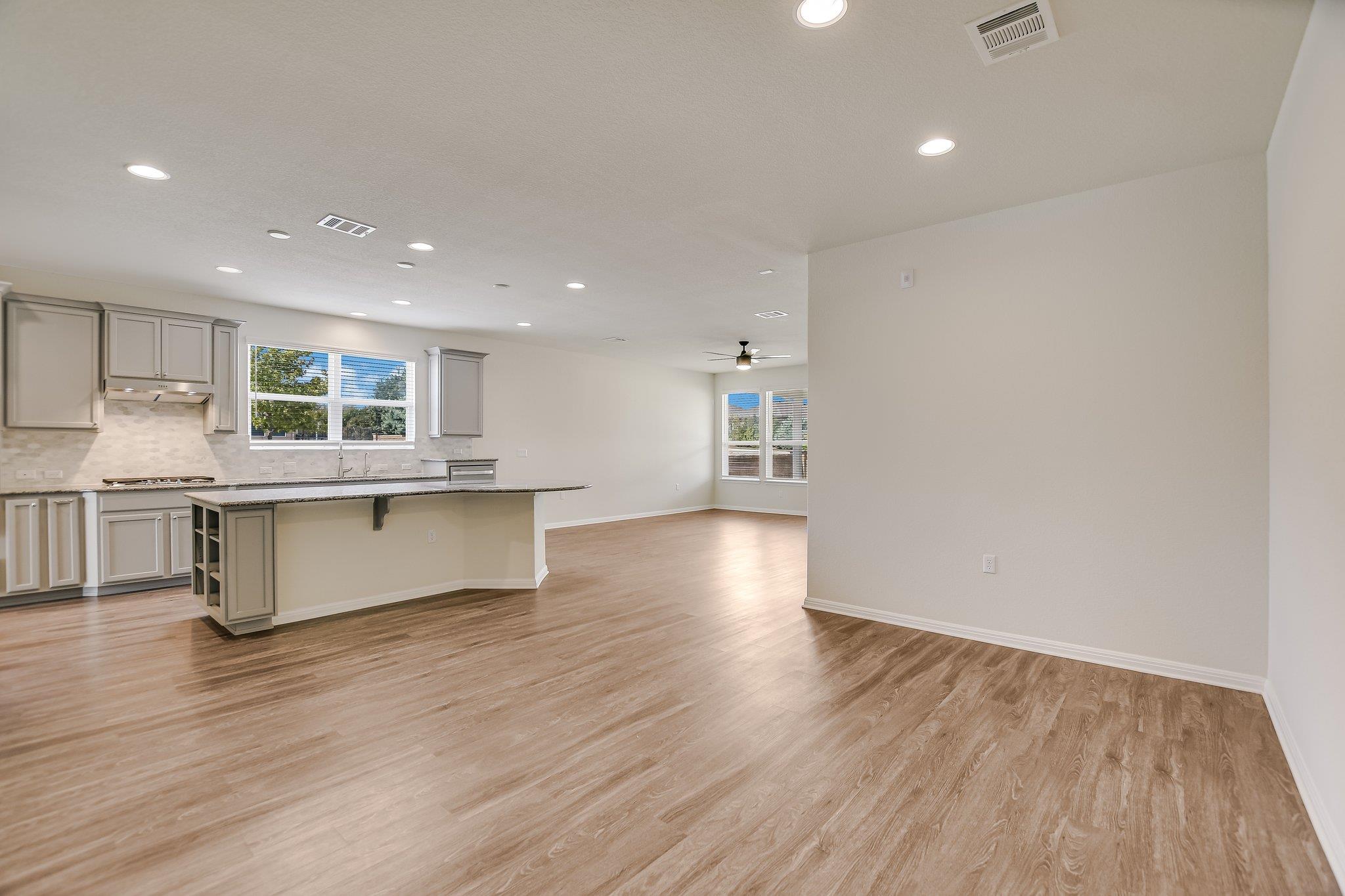 201 Hanging Star Ln Property Photo 10
