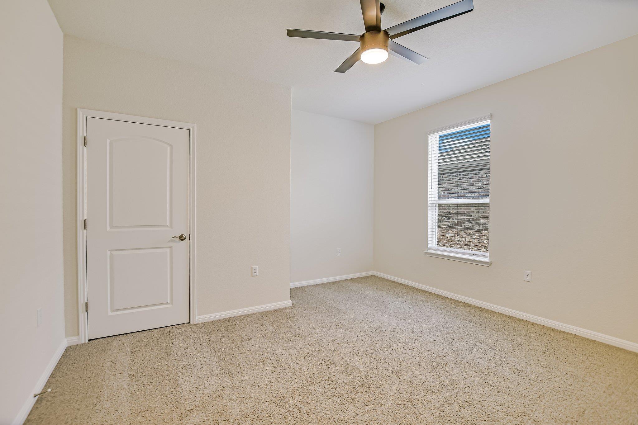 201 Hanging Star Ln Property Photo 15
