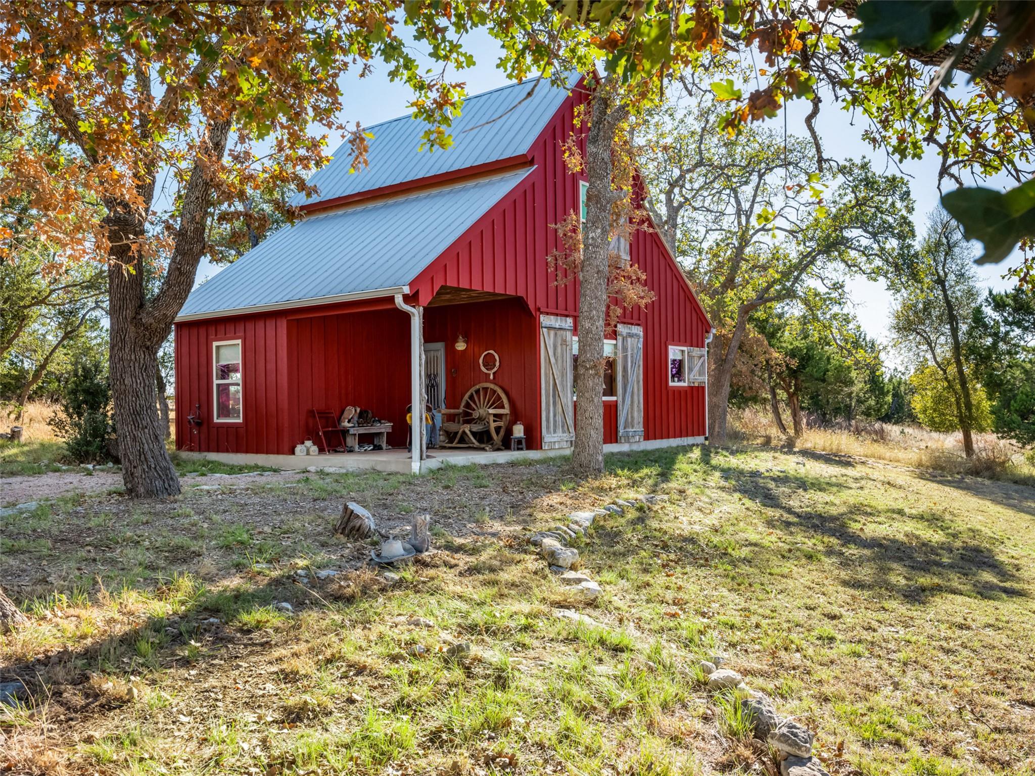 483 E Grand Oaks Dr Property Photo 18