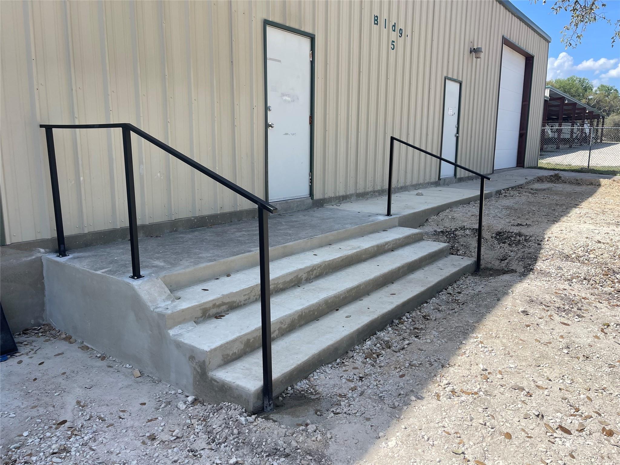 801 Carney Ln 5a Property Photo 6