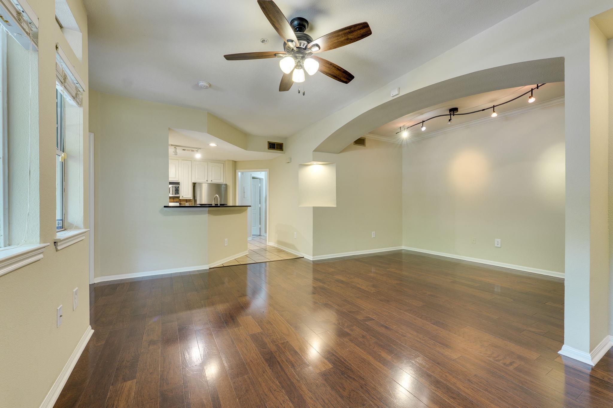 9525 N Capital Of Texas Hwy #414 Property Photo 6
