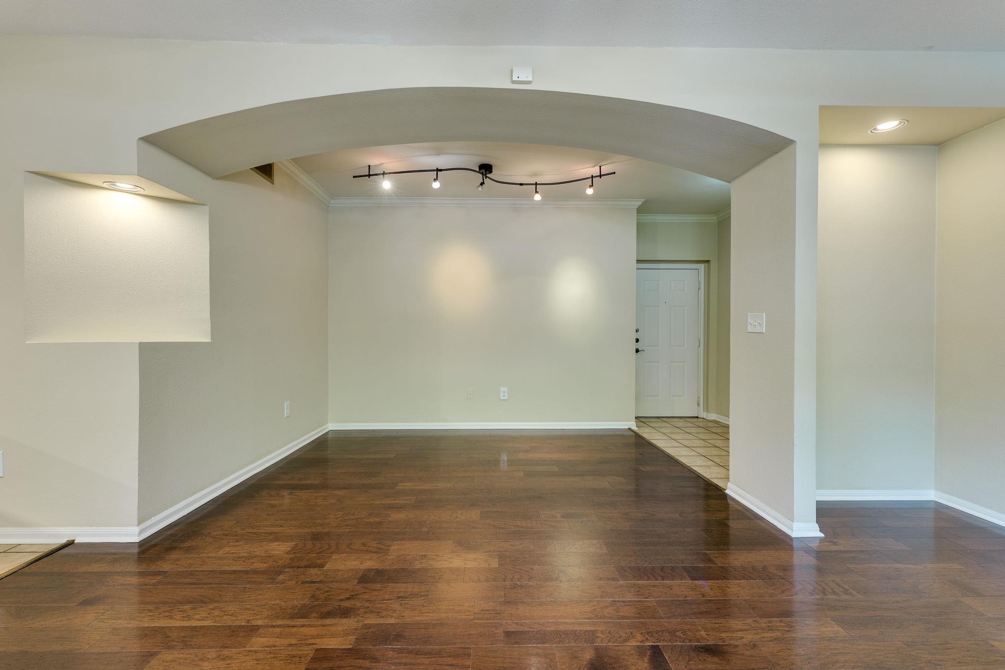 9525 N Capital Of Texas Hwy #414 Property Photo 7