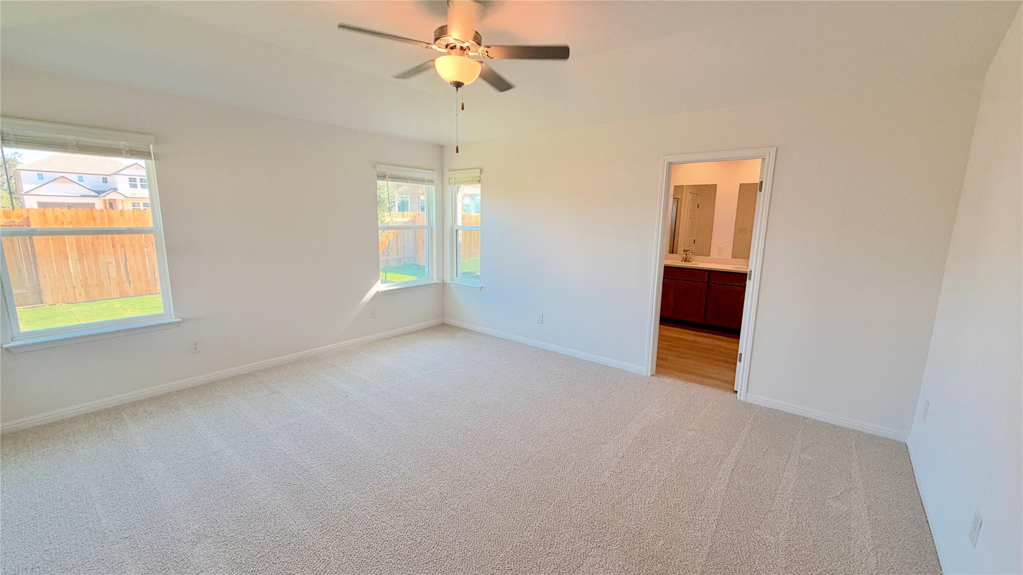 188 Leland Ave Property Photo 3