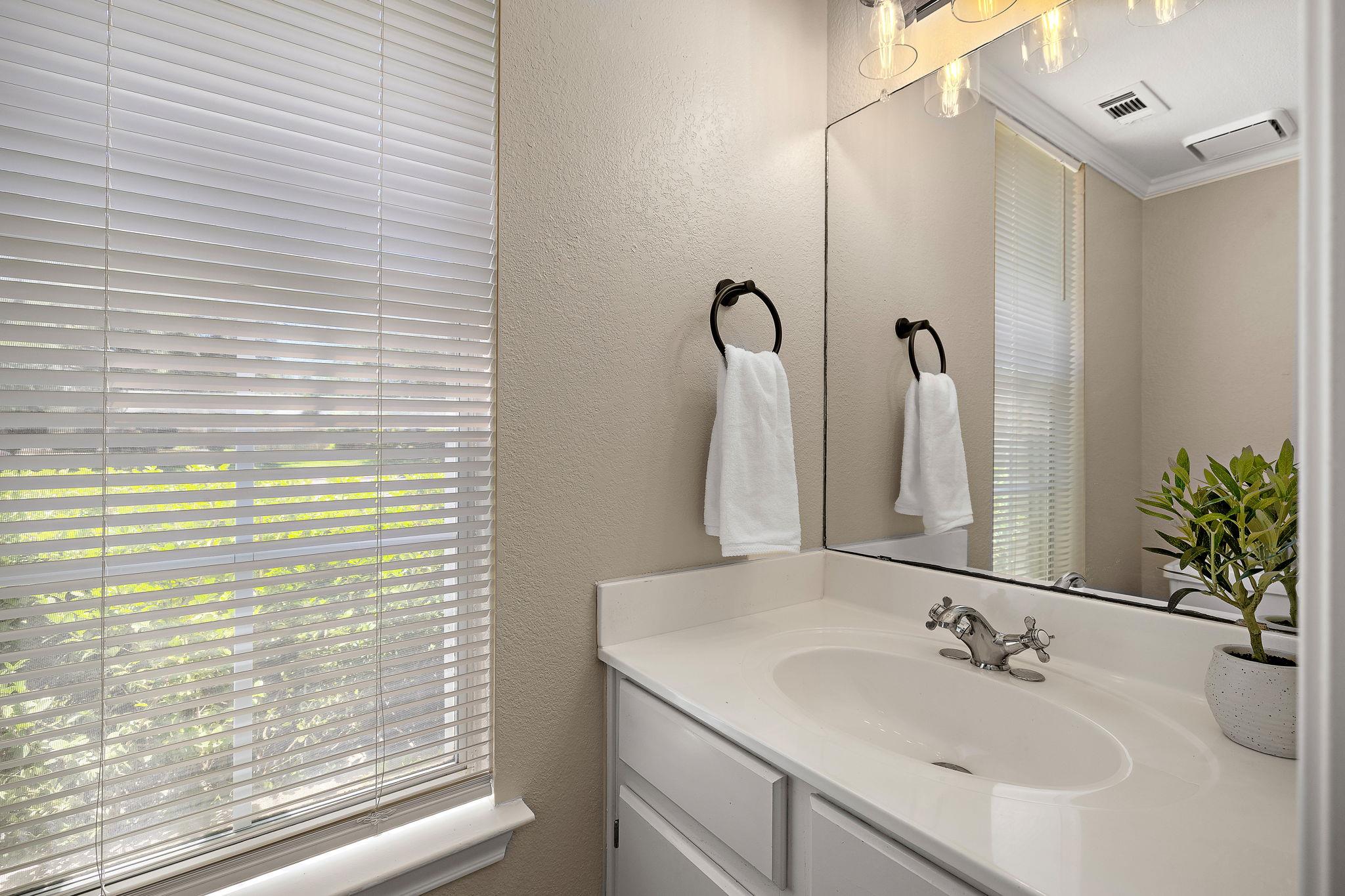 1201 Cedar Hills Blvd Property Photo 15