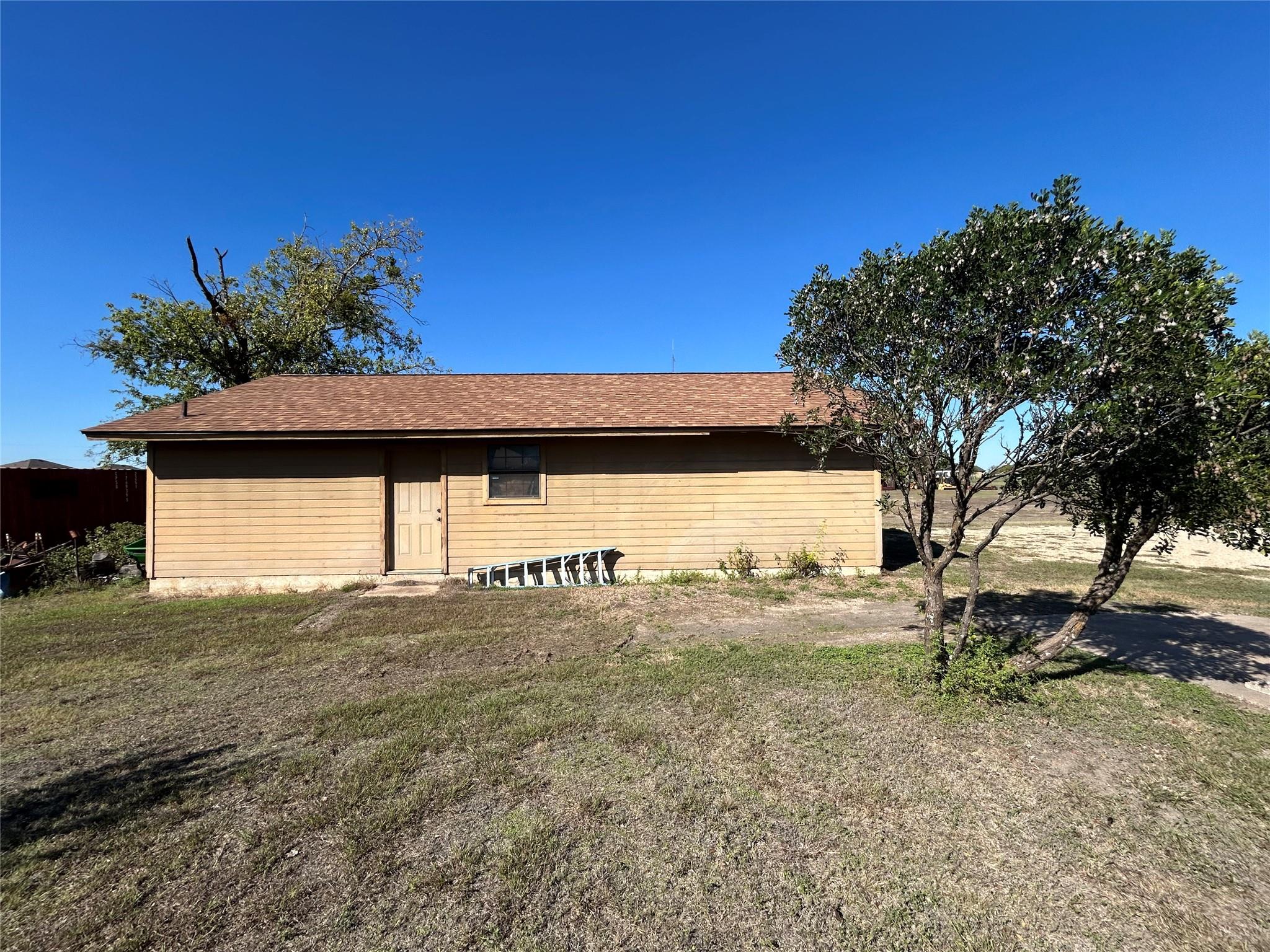 2432924 Property Photo 32