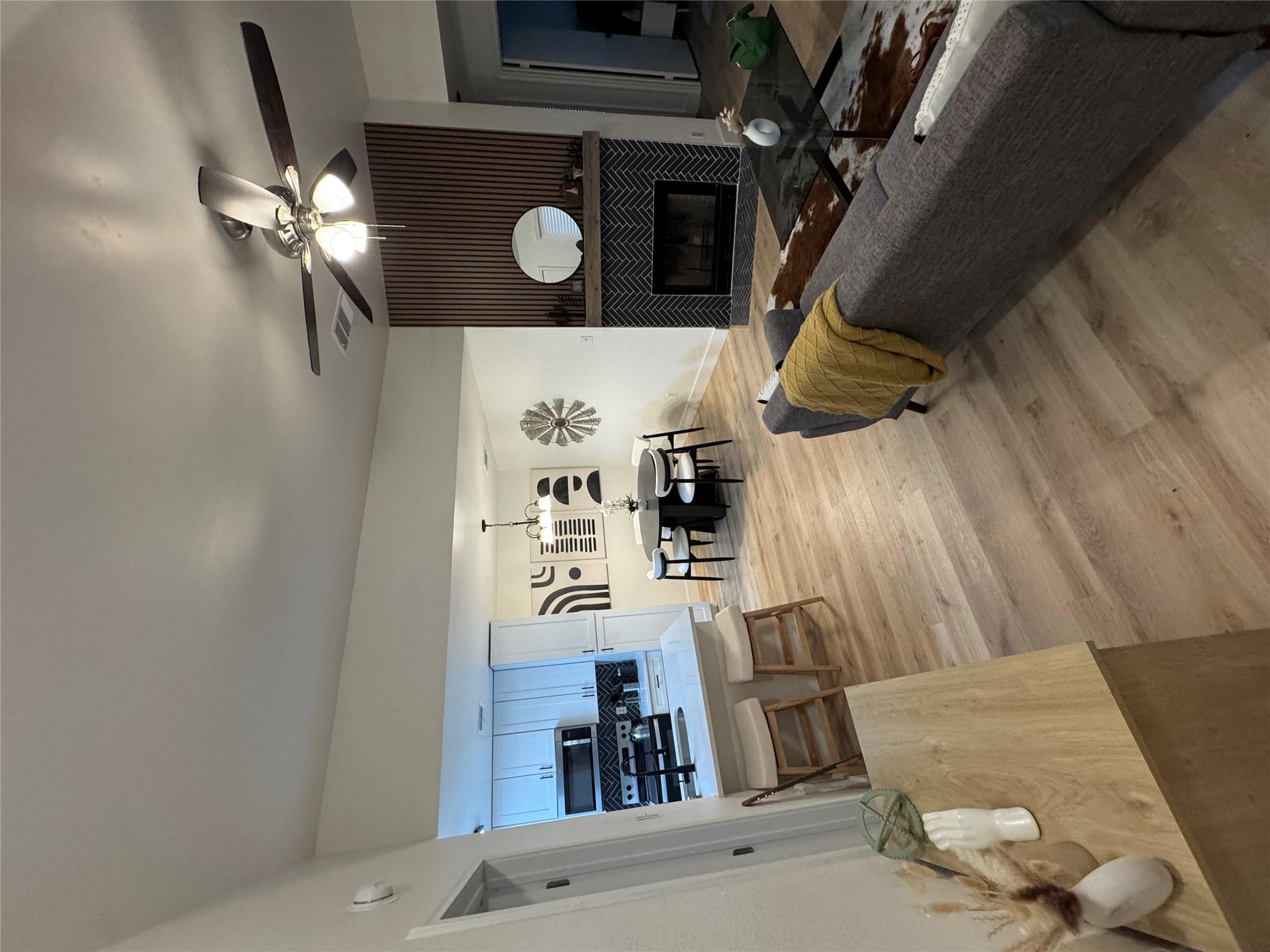 1906 Alex Ave #a Property Photo 6