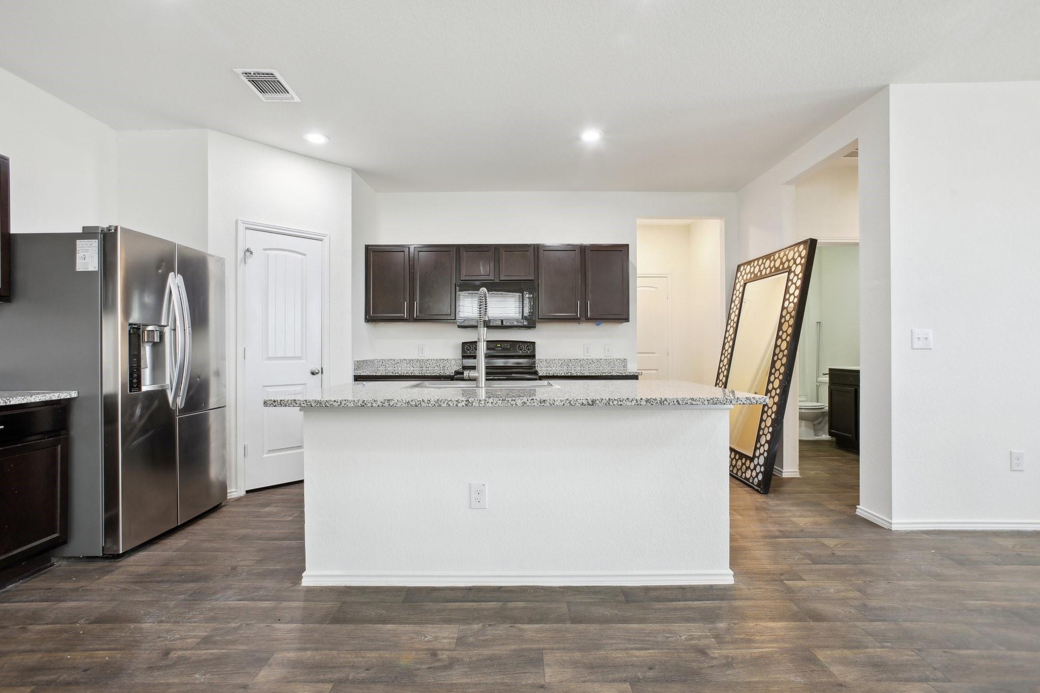 11908 Pyrite Rd Property Photo 8