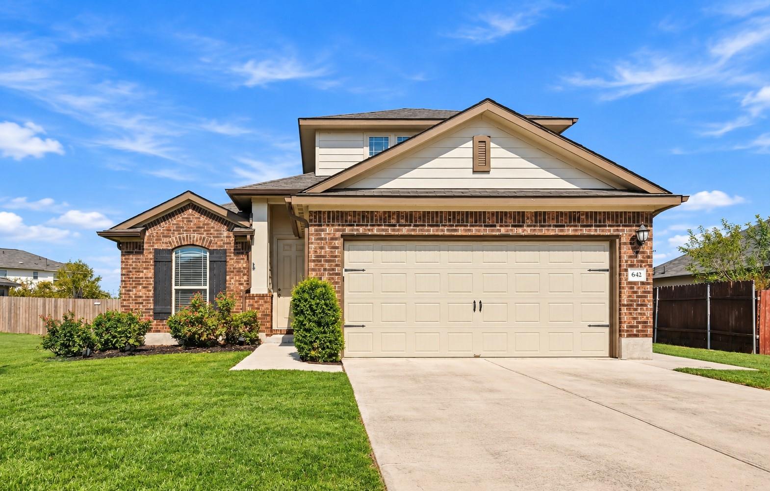 642 Evening Star None Property Photo 3