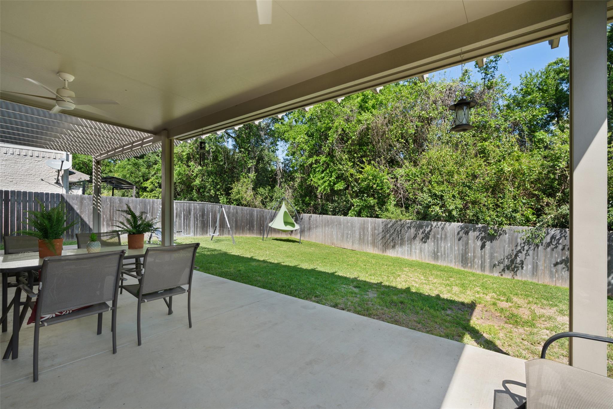 13605 Campesina Dr Property Photo 24