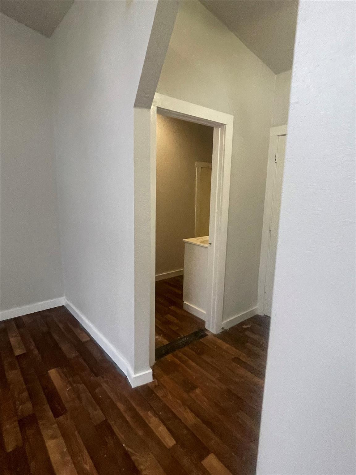 1108 W Mccarty Ln #a Property Photo 8