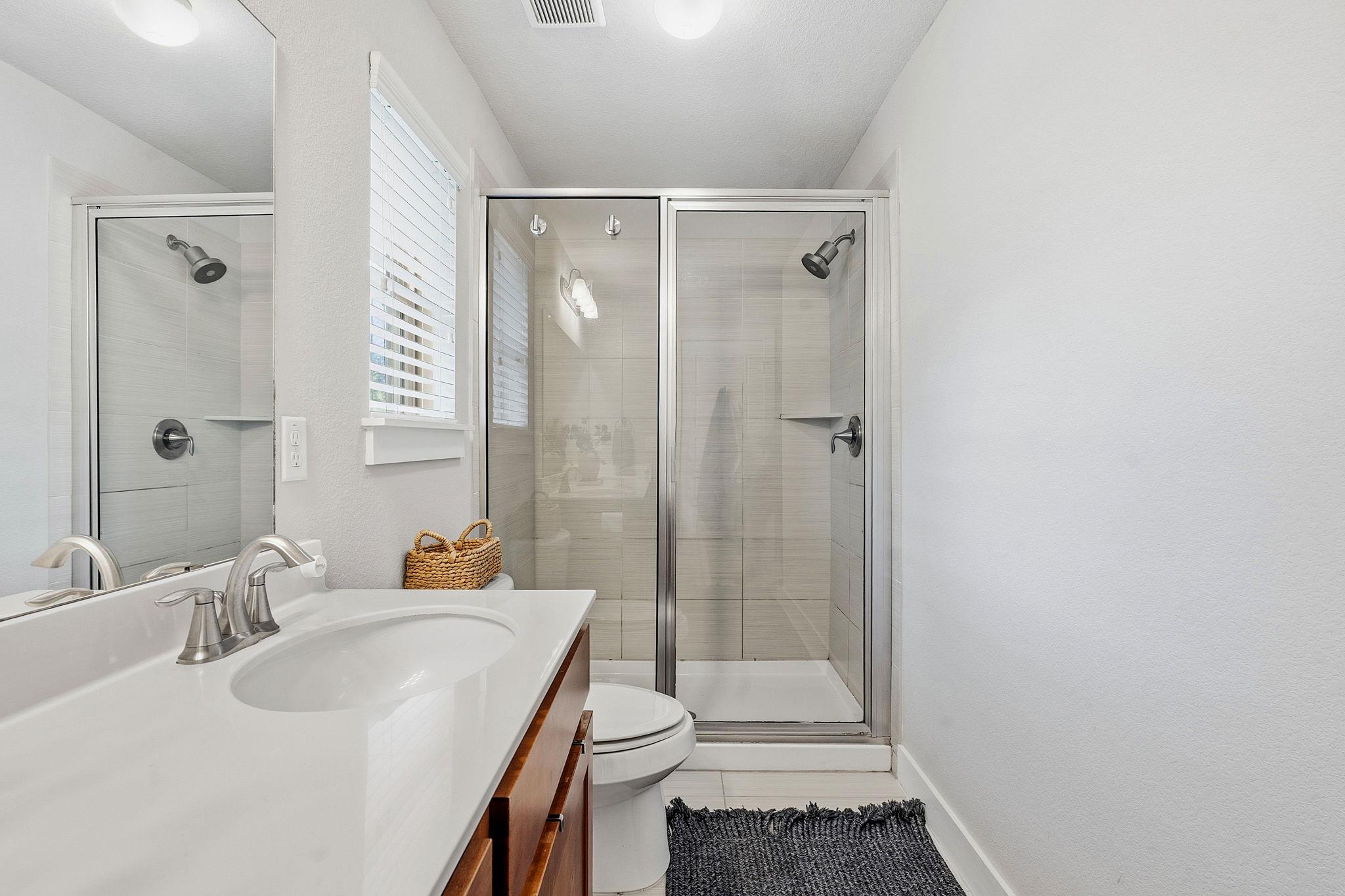 7402 Buchholz St Property Photo 17
