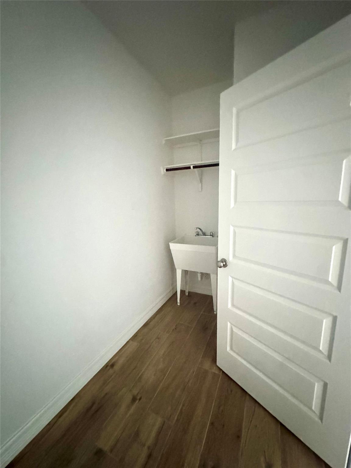 109 Everett Ct #b Property Photo 10