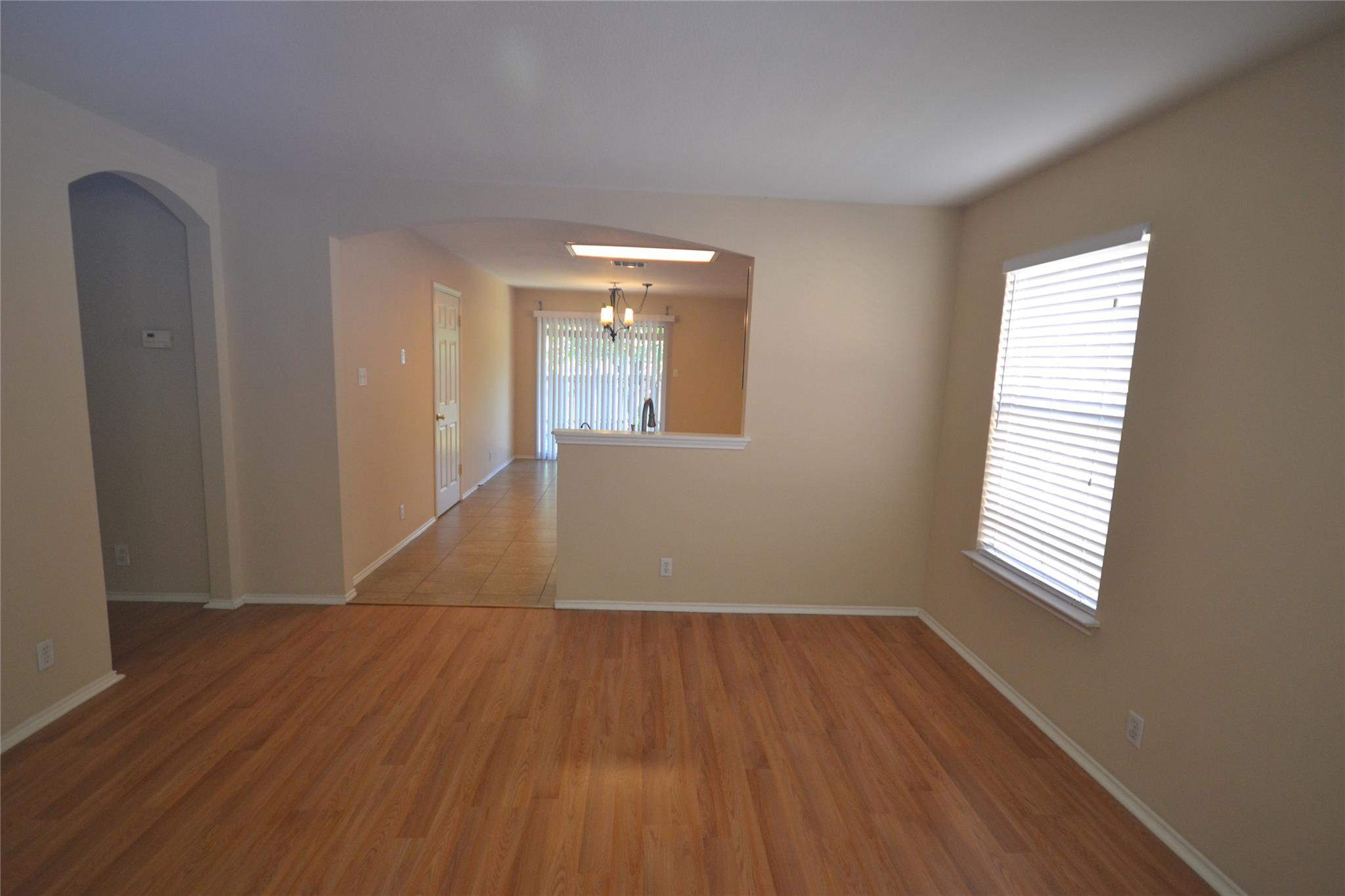 200 Lombard Dr Property Photo 6
