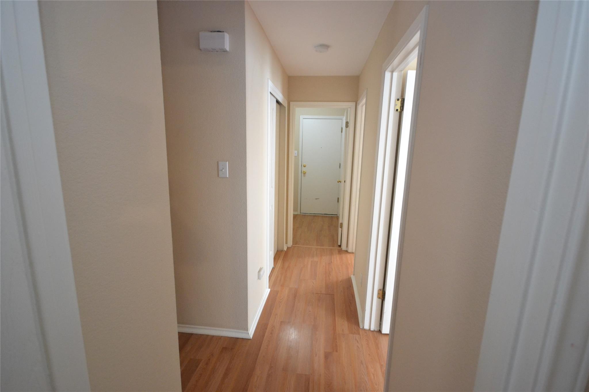 200 Lombard Dr Property Photo 8